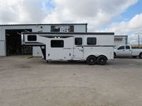 2026 2 horse Bison Ranger 2 Horse 6' Living Quarters