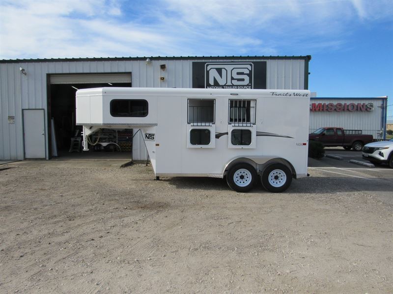 2026 Trails West 2 horse gooseneck trailer