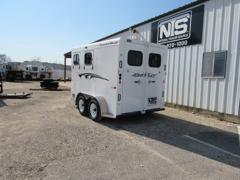 2026 Trails West 2 horse bumper pull trailer