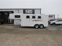 2026 3 horse Trails West 3 Horse Gooseneck Trailer