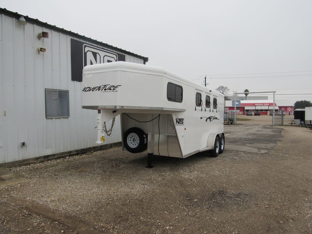 2026 Trails West 3 horse gooseneck trailer
