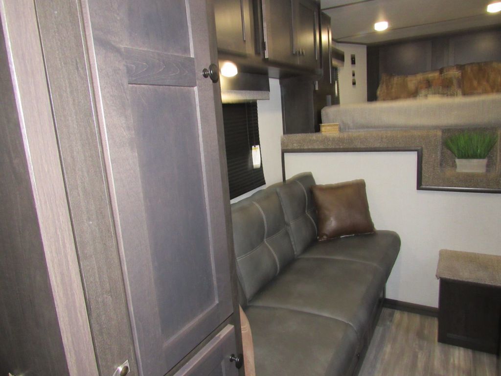 Trailer Photo 18