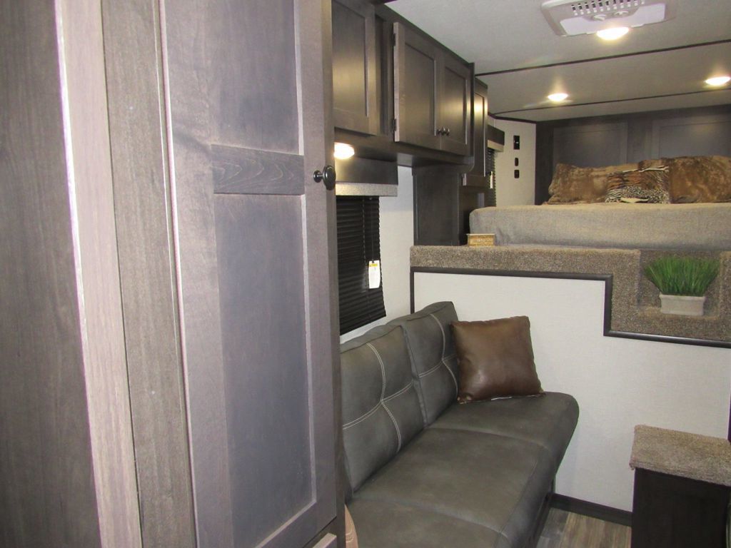 Trailer Photo 19