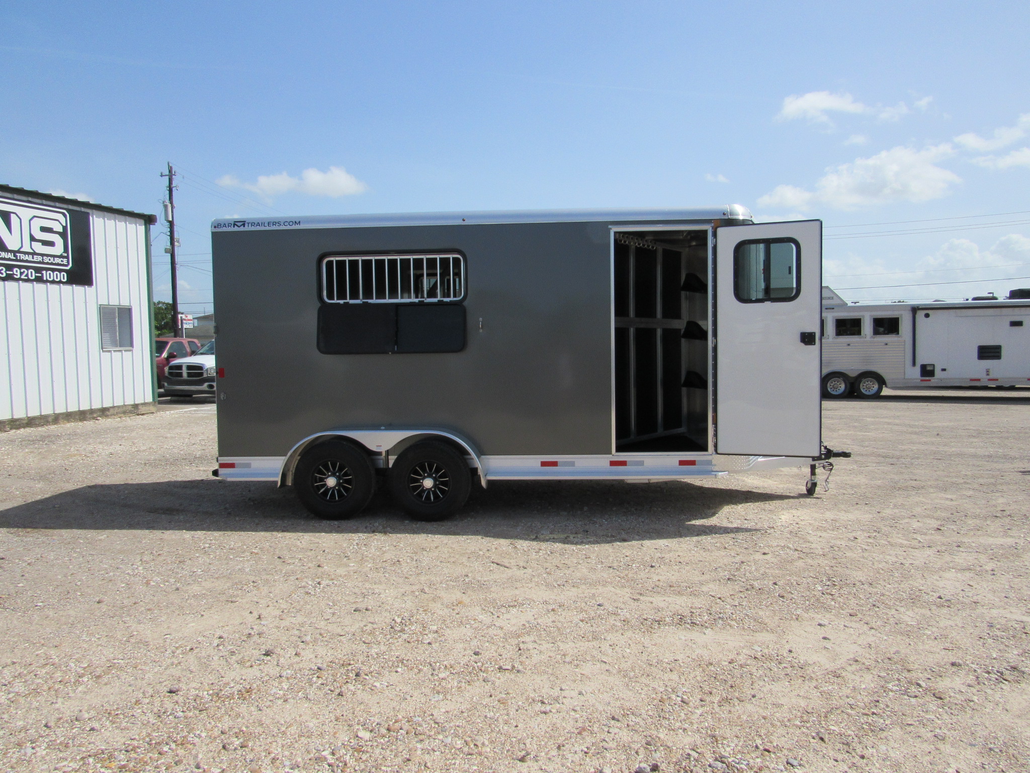 Trailer Photo 13
