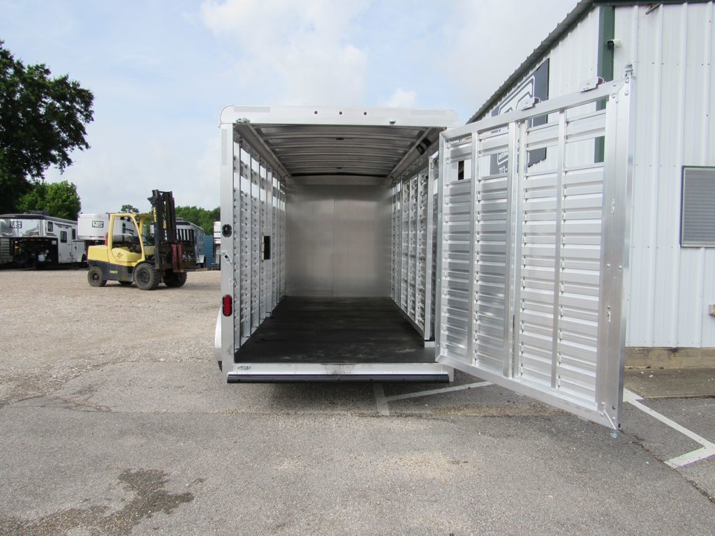 Trailer Photo 10