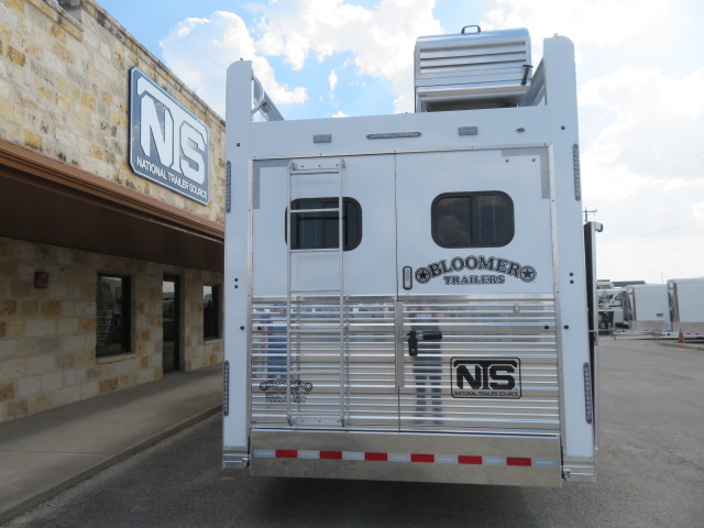 2026 Bloomer 5 horse side load with 13'9" outlaw conversions