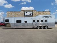 2026 4 horse Bloomer 4 Horse Side Load with 15'10" Outlaw Conversions