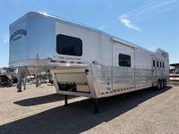 2025  horse Bloomer 4 Horse Side Load with 19' Outlaw Conversions