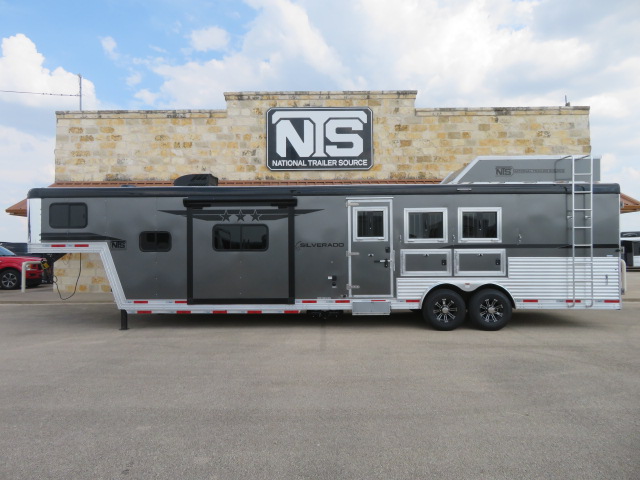 2026 Bison Silverado 3 Horse Side Load 13' Living Quarters