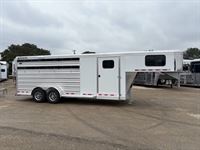 2026 4 horse Cimarron 4 Horse Gooseneck Trailer