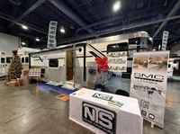 2026 4 horse SMC Laramie 4 Horse Side Load 17' Living Quarters