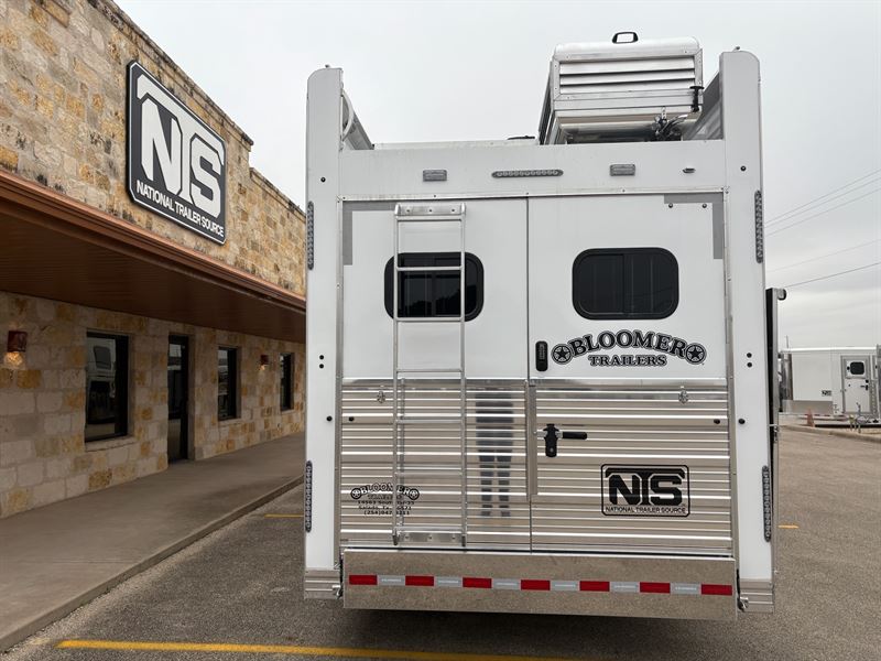 2026 Bloomer 5 horse side load with 16'6" outlaw conversions