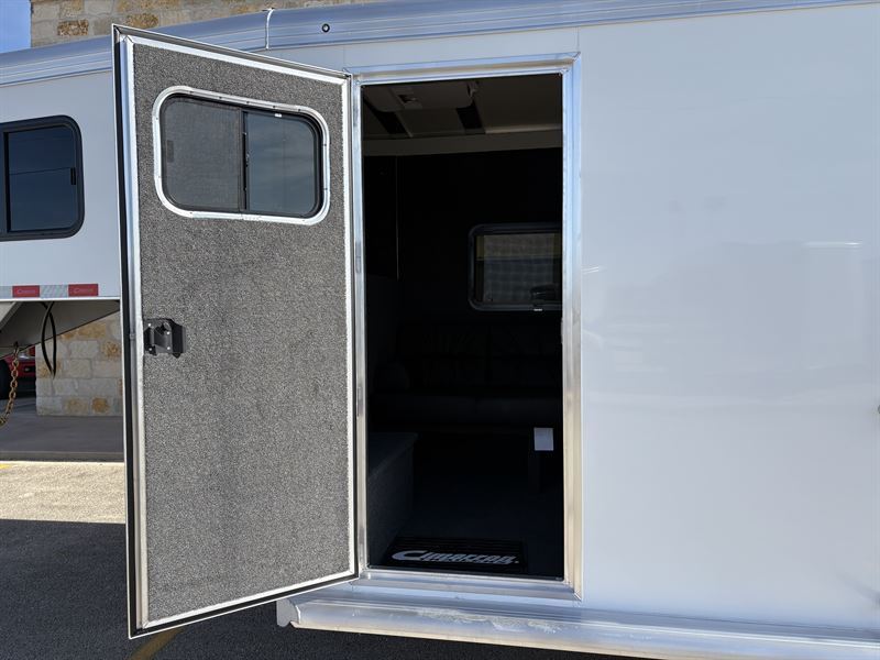 2026 Cimarron 4 horse gooseneck trailer