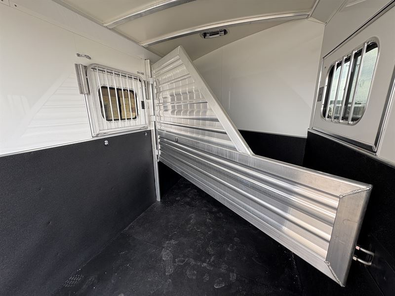 2026 Cimarron 2 horse bumper pull trailer