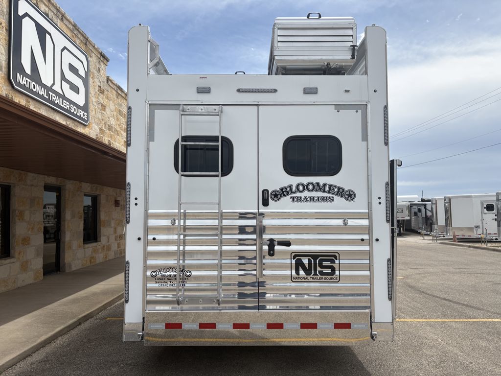 2026 Bloomer 4 horse side load with 12' outlaw conversions
