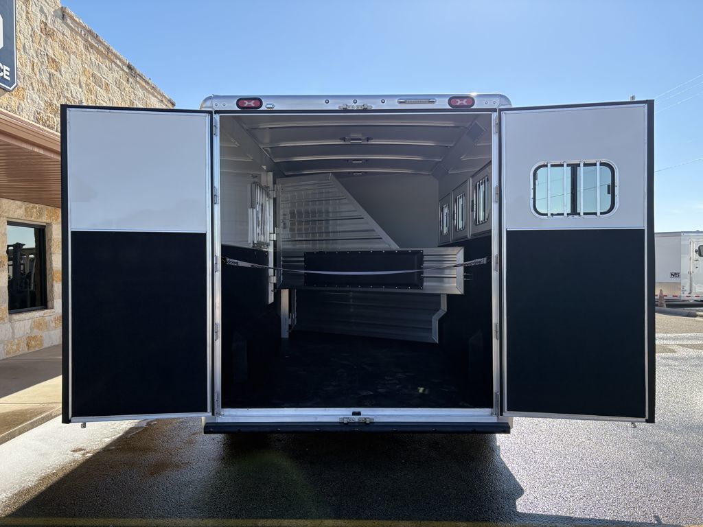 2026 Cimarron 3 horse bumper pull trailer