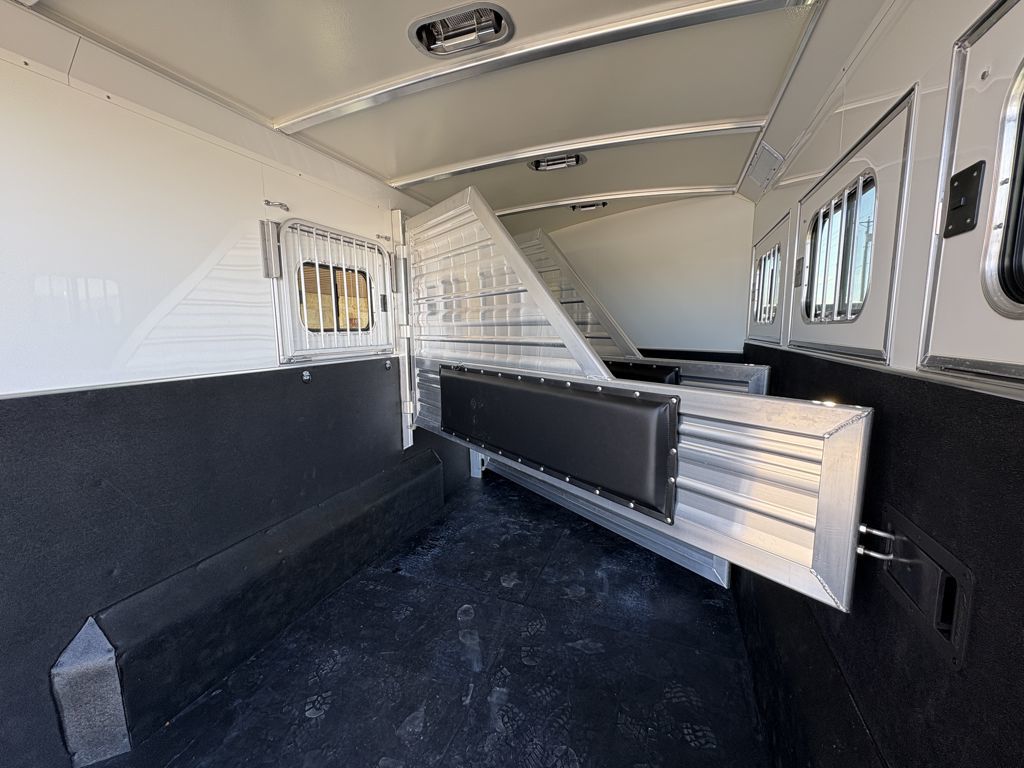 2026 Cimarron 3 horse bumper pull trailer