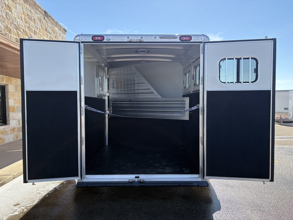 2026 Cimarron 2 horse bumper pull trailer