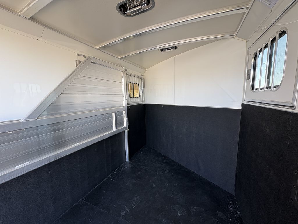 2026 Cimarron 2 horse bumper pull trailer