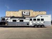 2026 4 horse SMC Laramie 4 Horse Side Load 18' Living Quarters