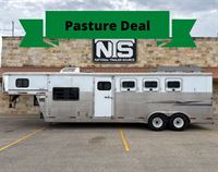 2004 4 horse Exiss 4 Horse 8' Living Quarters