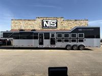 2026 5 horse SMC Laramie 5 Horse Side Load 18' Living Quarters