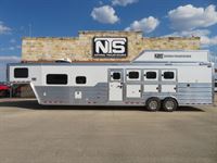 2026 4 horse Cimarron 4 Horse Side Load with 12'8" Outlaw Conversions