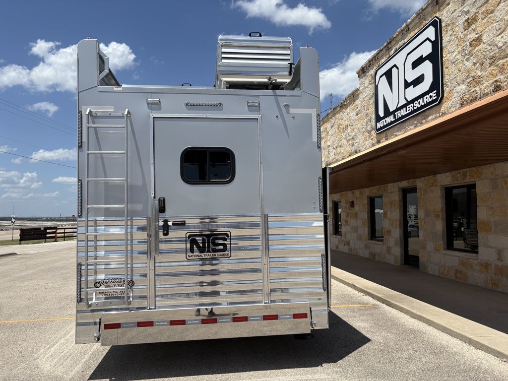 2026 Bloomer 4 horse side load with 13'9" outlaw conversions
