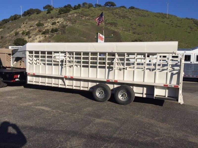 2019 Big Bend Trailers 24' Stock Trailer Full Top