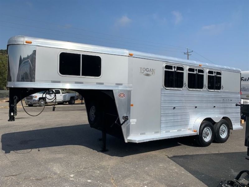 Used Horse trailers for sale in CA - TrailersMarket.com