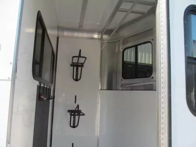 Trailer Photo 10