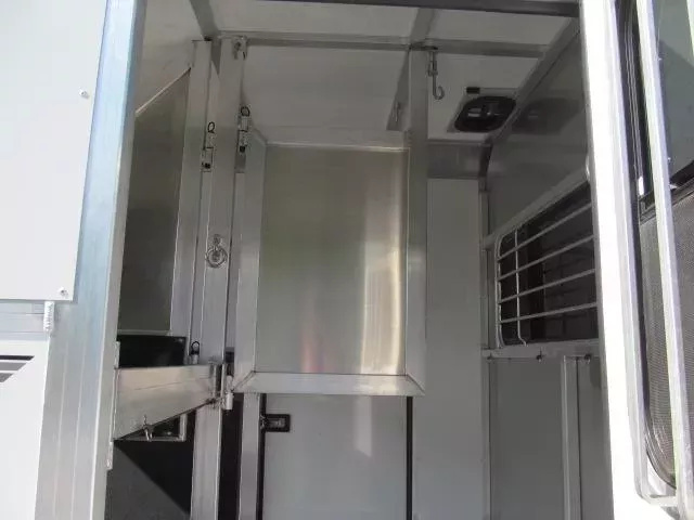 Trailer Photo 9