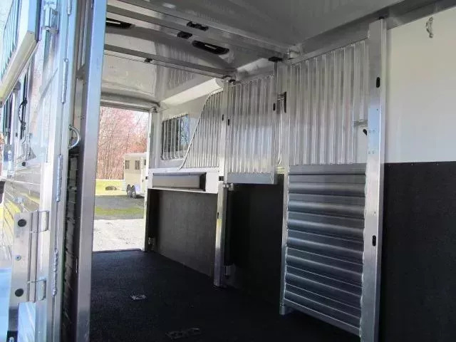 Trailer Photo 16