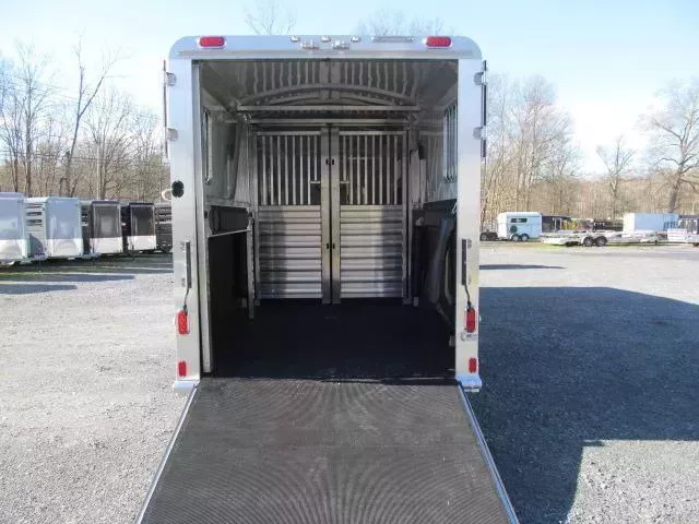 Trailer Photo 8