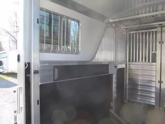 Trailer Photo 9