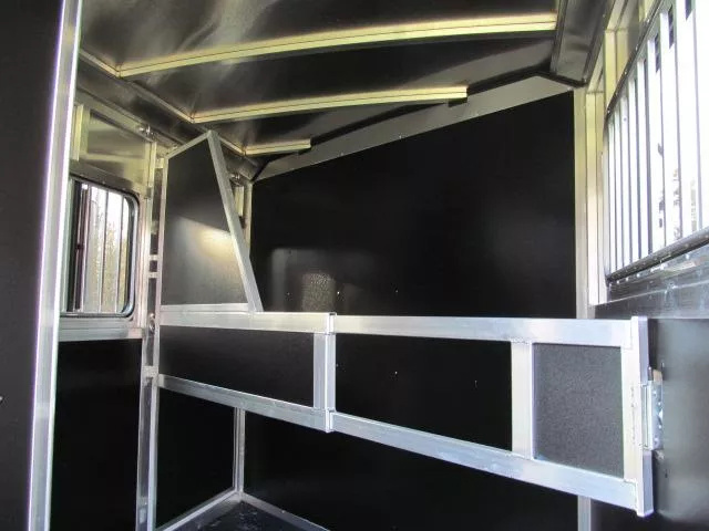 Trailer Photo 6
