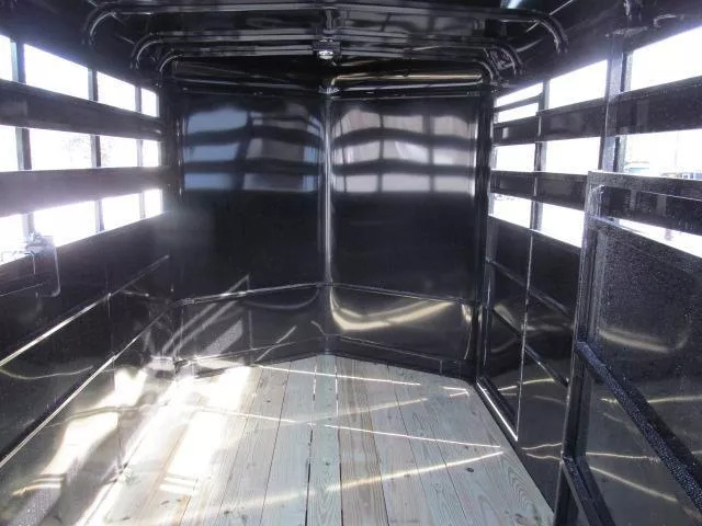 Trailer Photo 7