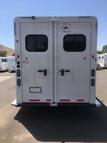 2026 Trails West classic (warm blood) 3 horse trailer