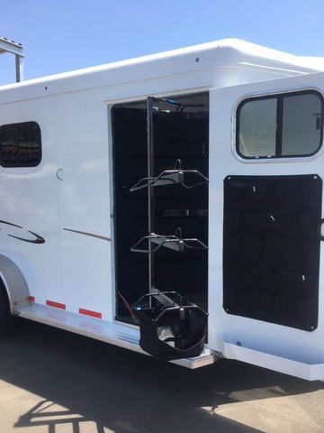 2026 Trails West classic (warm blood) 3 horse trailer