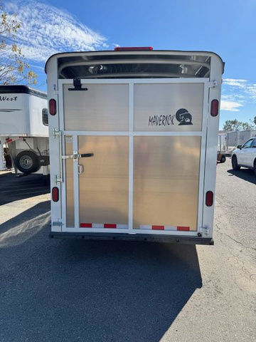 2025 Maverick highside horse trailer