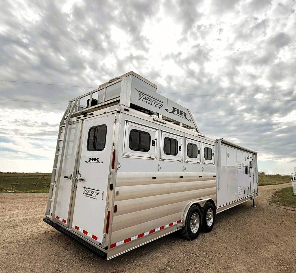 Trailer Photo 3