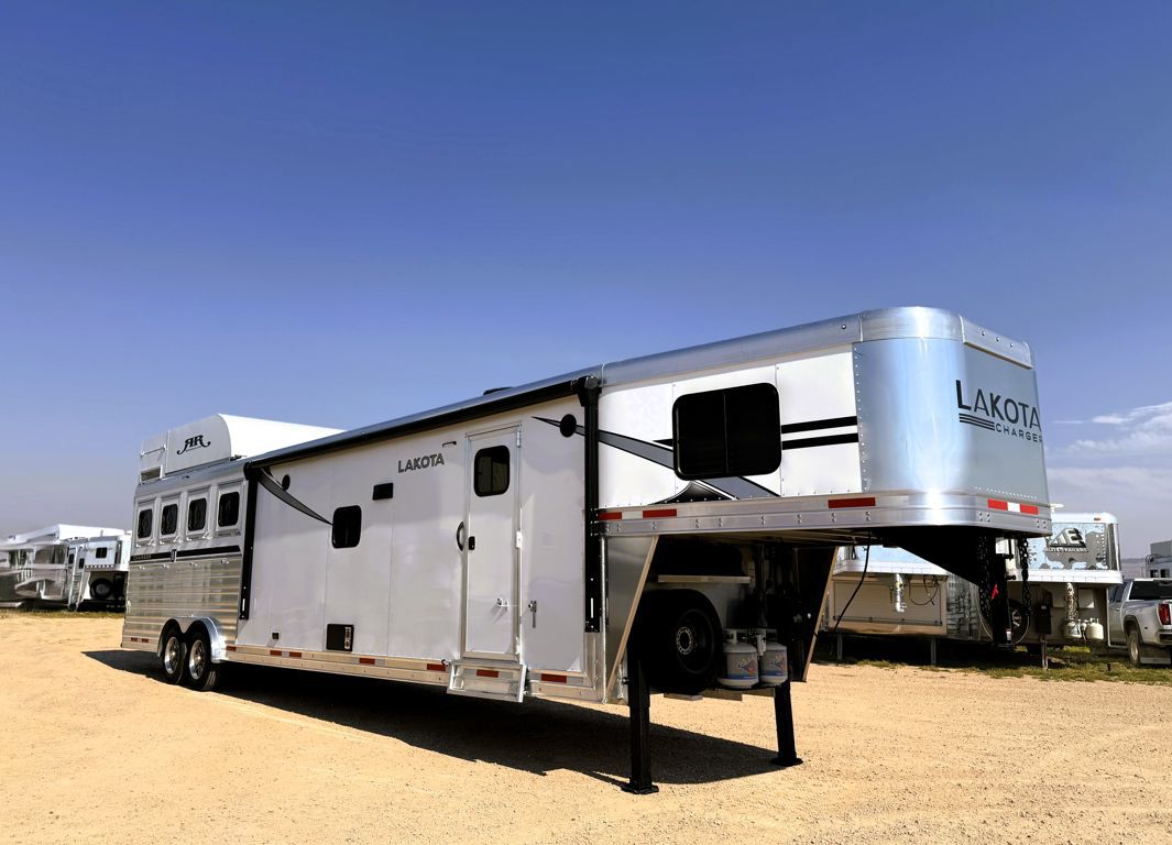 2026 Lakota ch8415sr