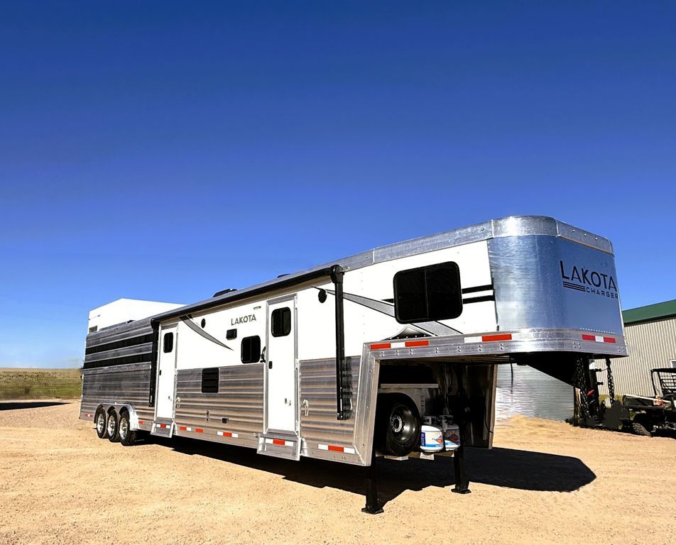 Trailer Photo 4