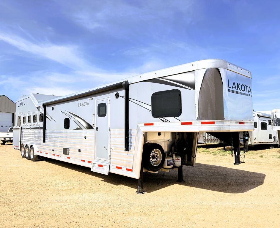 2024 Lakota bh8516tsr