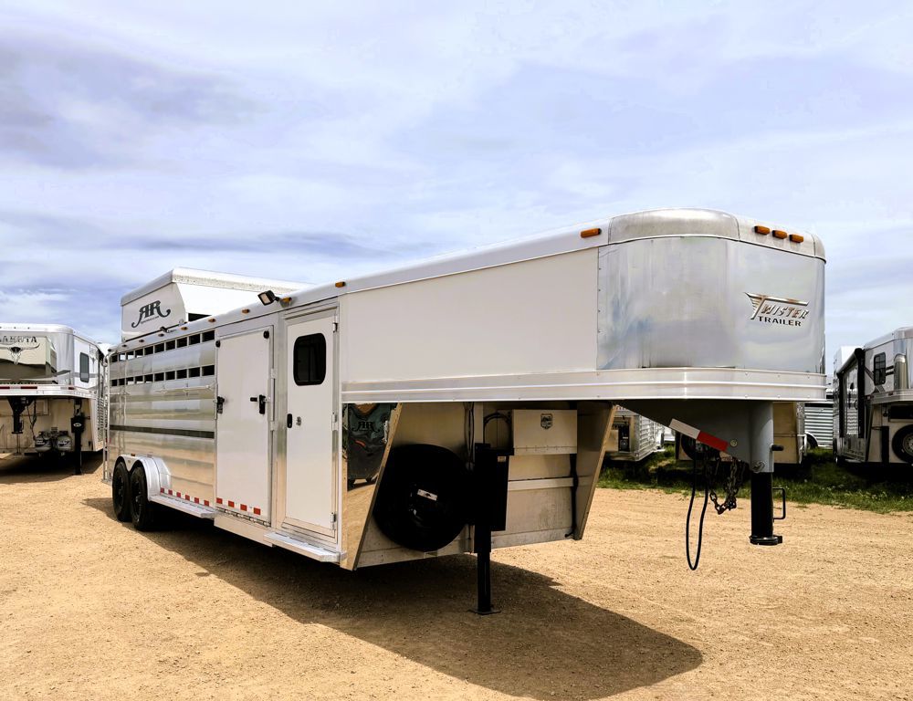 2018 Twister Trailer stock/combo