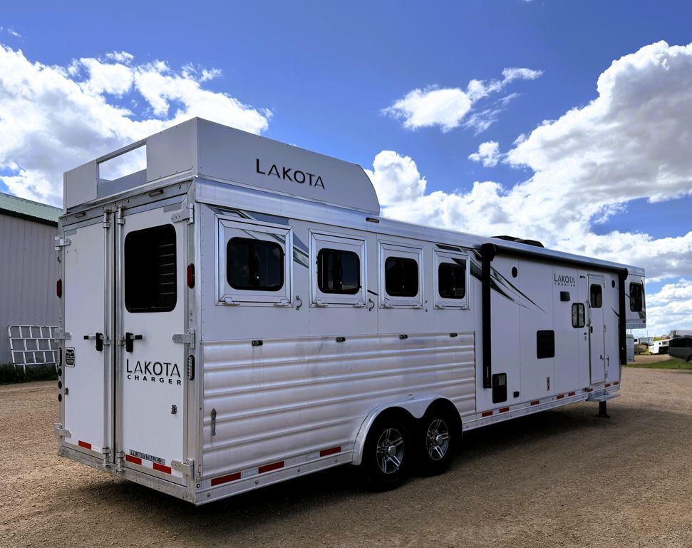 Trailer Photo 2