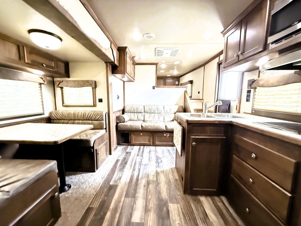 Trailer Photo 18