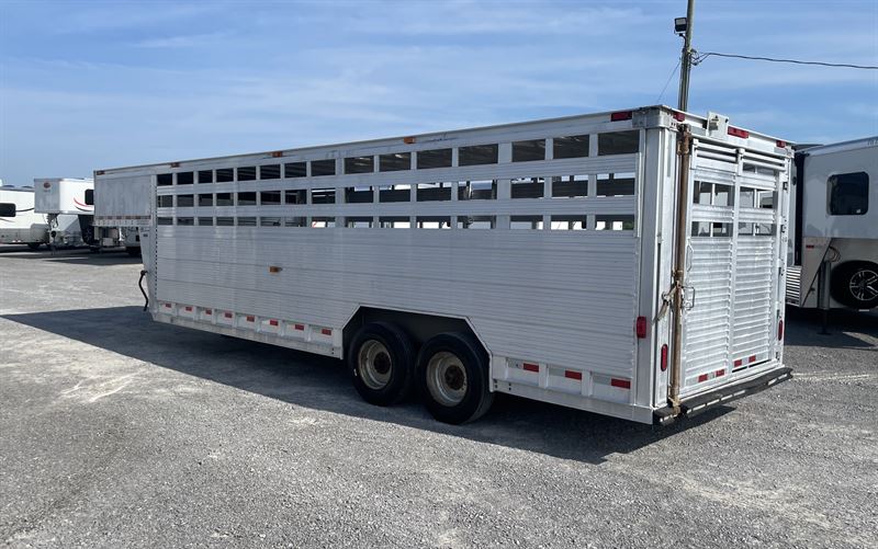 2013 Barrett 24x8 livestock