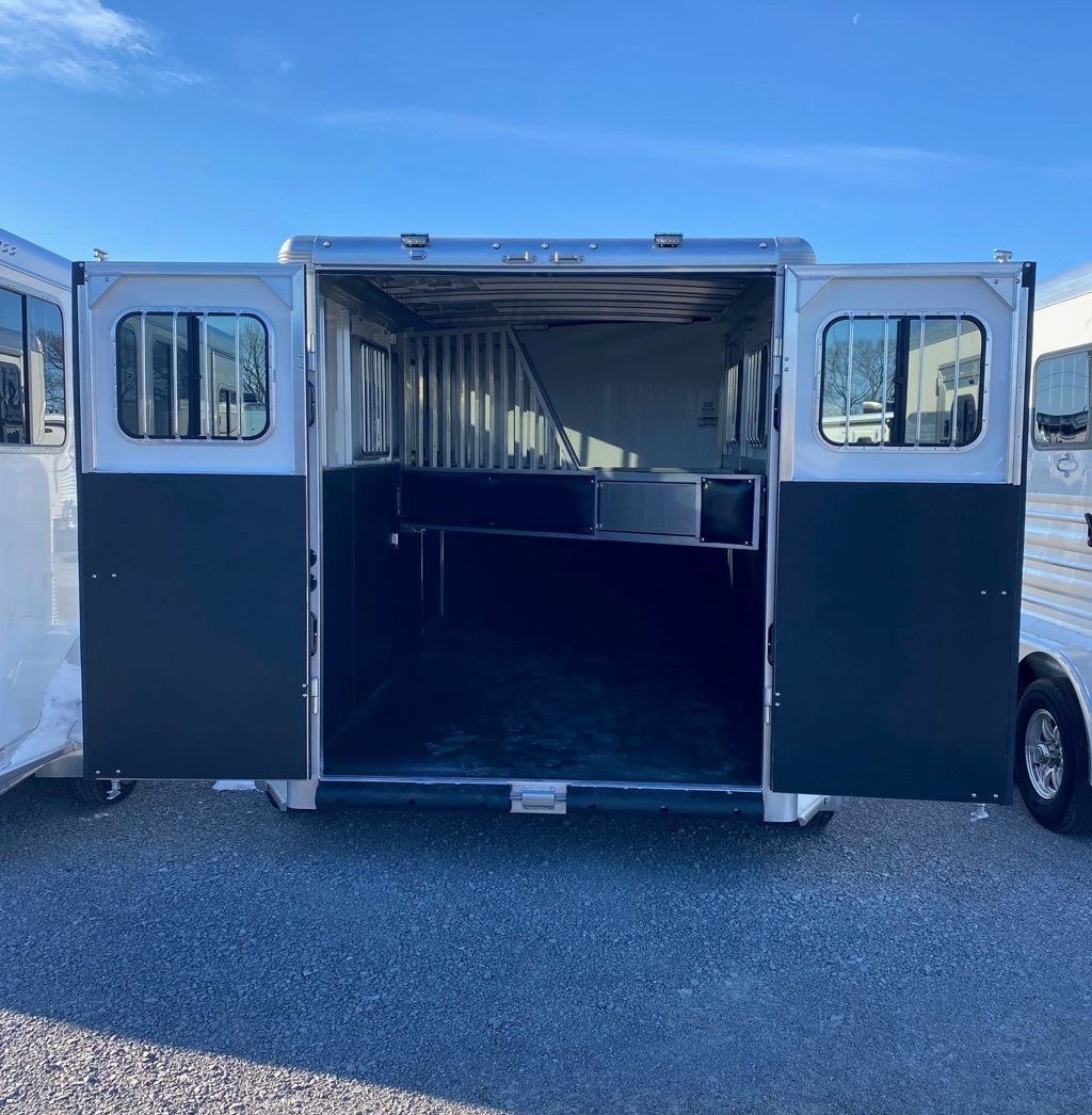 2025 Sundowner super sport 3 horse bp