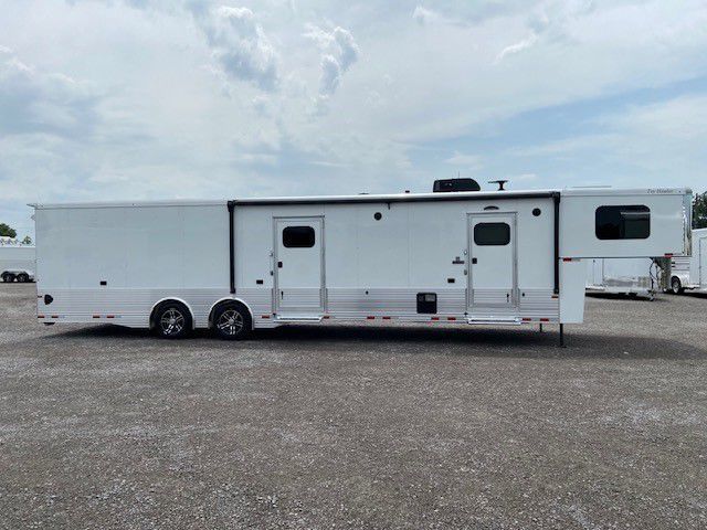 2026 Sundowner 2286gm pro grade 42ft toy hauler